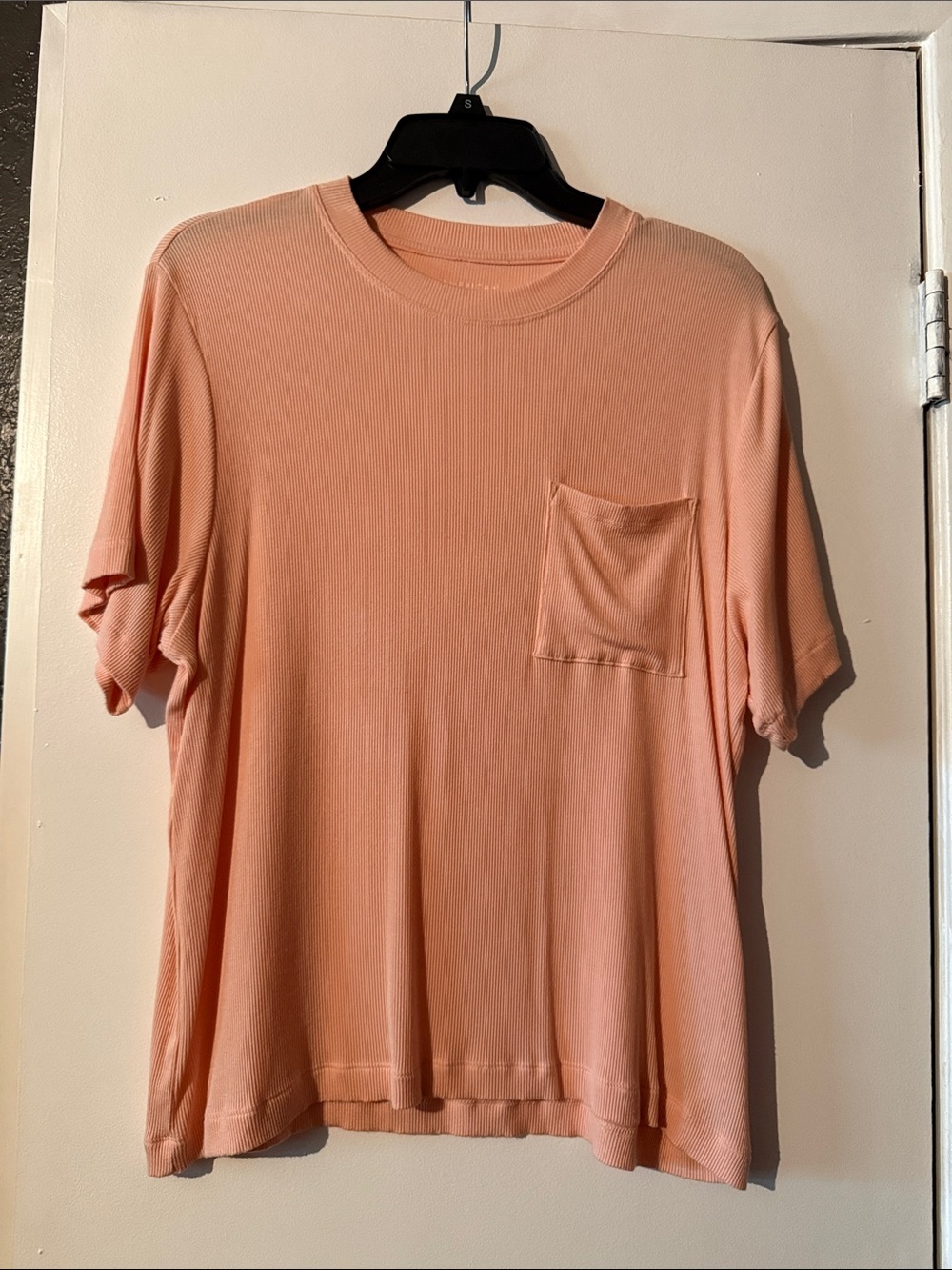 AE Women's Peach Short-Sleeve Pocket Tee